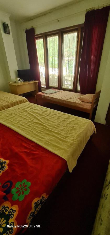 Homestay Triniti Lembang Exterior photo